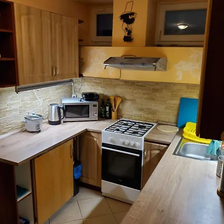 Apartamento Ba Centrical Appartement, No Free Parking, Read The Rules First, Please